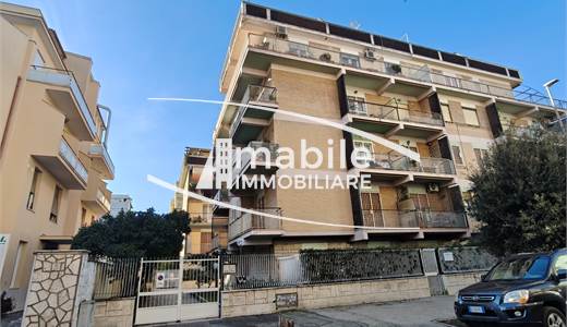 Ostia Levante, Viale del Lido, Monolocale Ristrutturato con Ampio Giardino di 30mq, Piano Terra