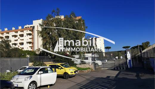 Ostia Levante, Vendesi Box Auto Doppio di 46mq con accesso da Via Capo Sperone e Via Capo Argentiera